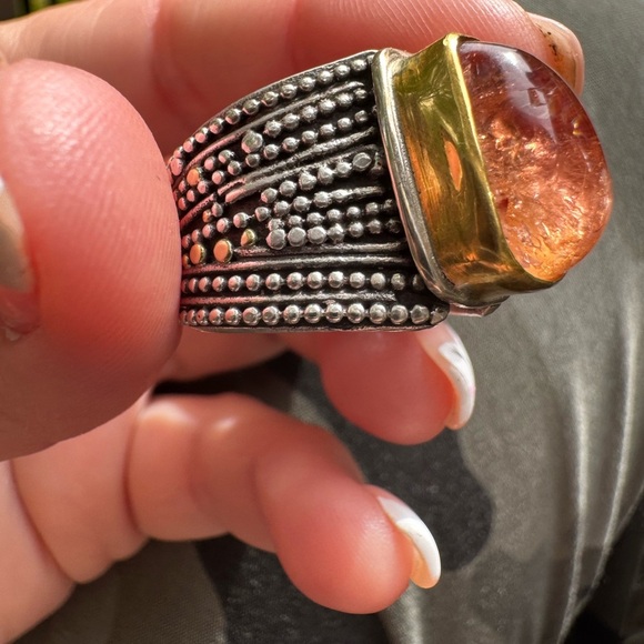 18kGold and Sterling Silver Ring with Incredible Royal Topaz Stone - Picture 4 of 11